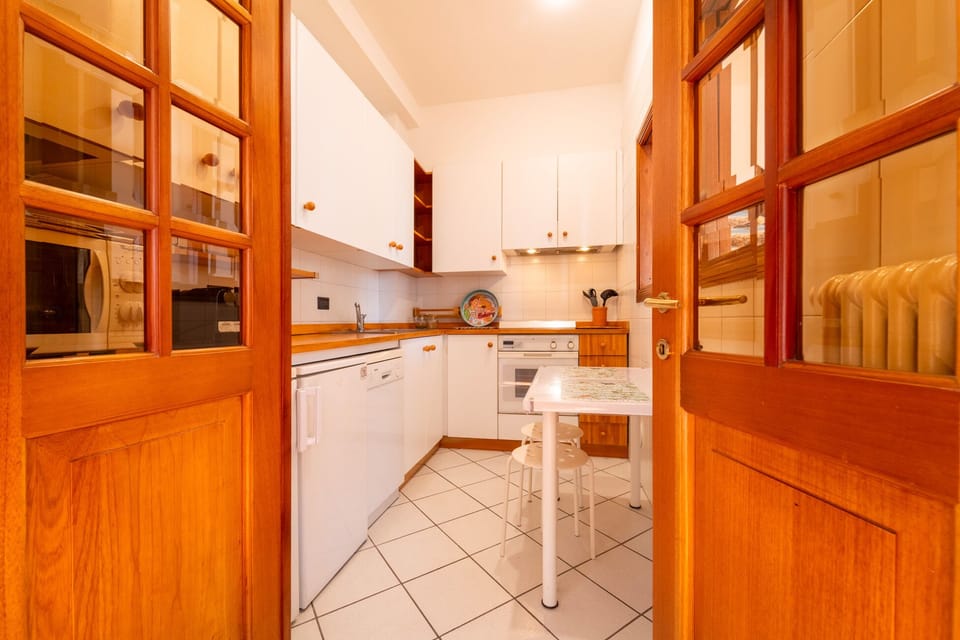 Condo | Private kitchen | Espresso maker, coffee/tea maker, electric kettle