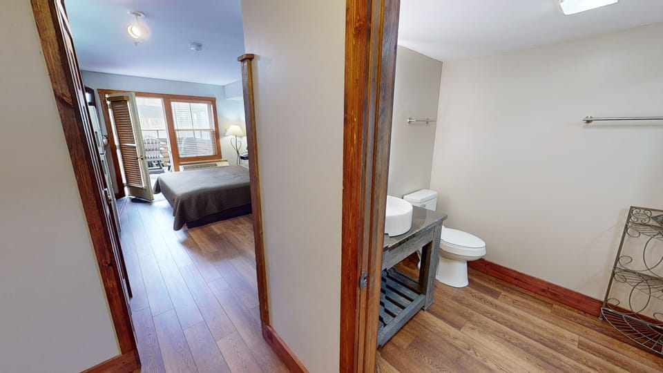 Floor, Flooring, Hardwood, Indoors, Sink