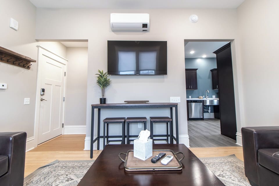 One Bedroom Apartment Unit 2 | Premium bedding, pillowtop beds, iron/ironing board, free WiFi