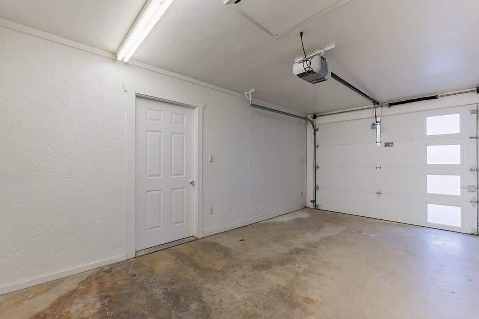 1 car garage parking. 