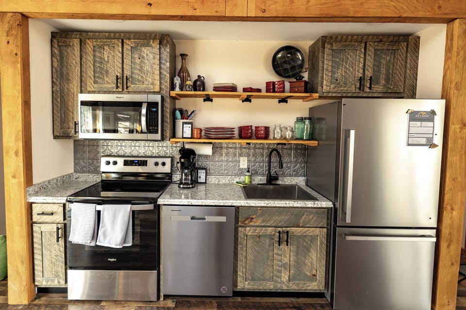 Joes Ridge Family Mountain Getaway Kitchen
