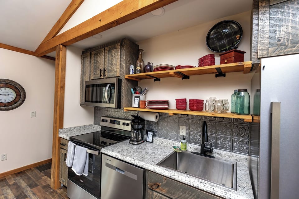 Joes Ridge Family Getaway Kitchen