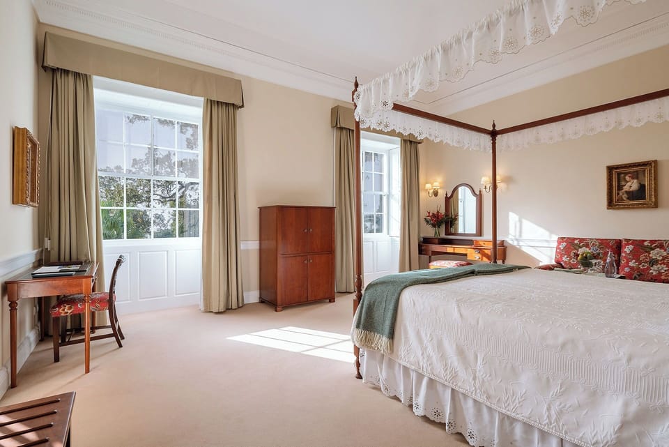 Heritage Junior Suite room | 1 bedroom, hypo-allergenic bedding, minibar, in-room safe