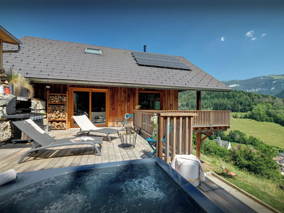 Jacuzzi
