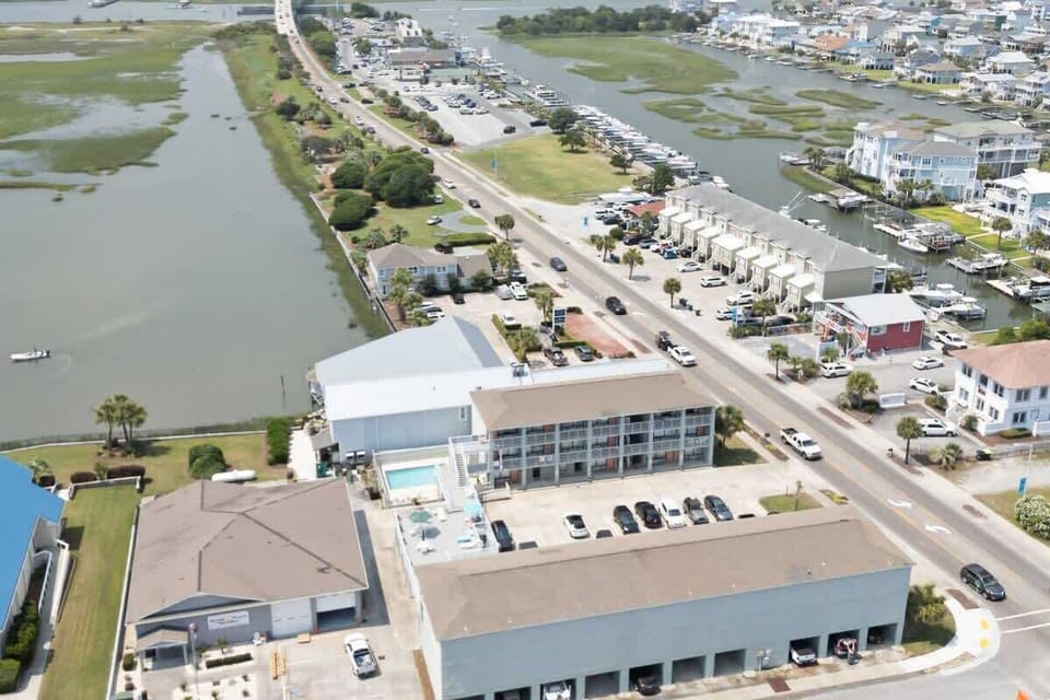 Prime location near the beach, local restaurants, shops, parks, and the pier