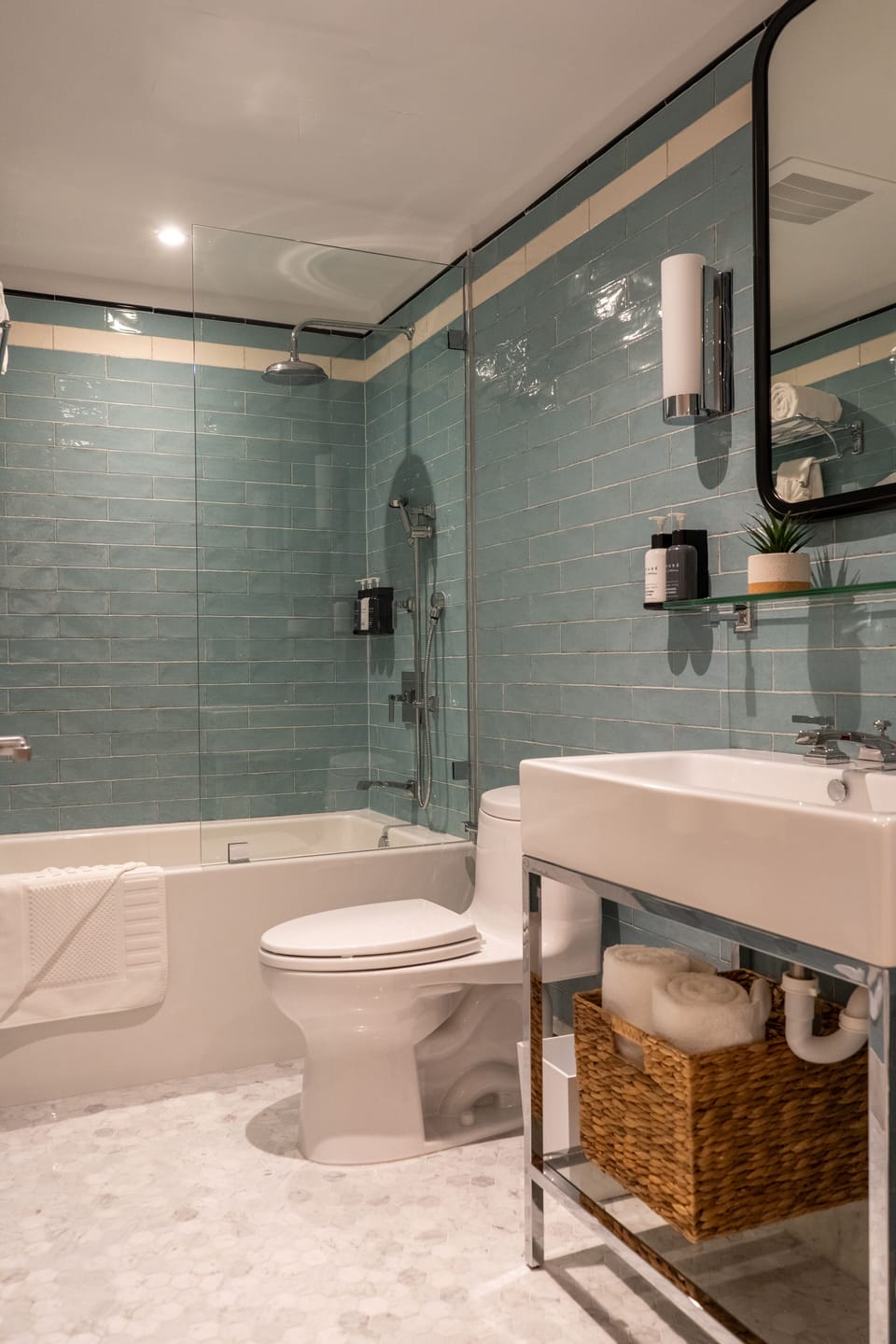 Standard Suite, 1 King Bed | Bathroom | Combined shower/tub, deep soaking tub, free toiletries, hair dryer