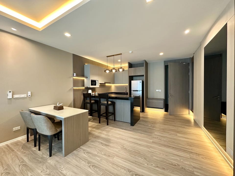 1 Bedroom Deluxe | Private kitchen | Full-size fridge, microwave, stovetop