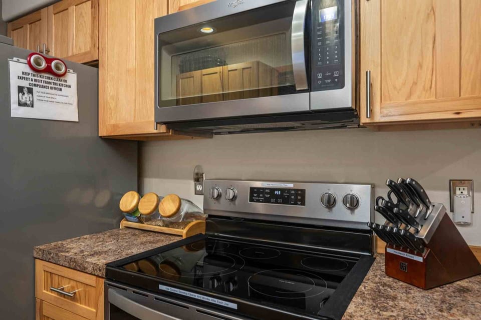 The kitchen at this rental is well stocked with up to date amenities. It is perfect to prepare a quick snack or a sumptuous feast!