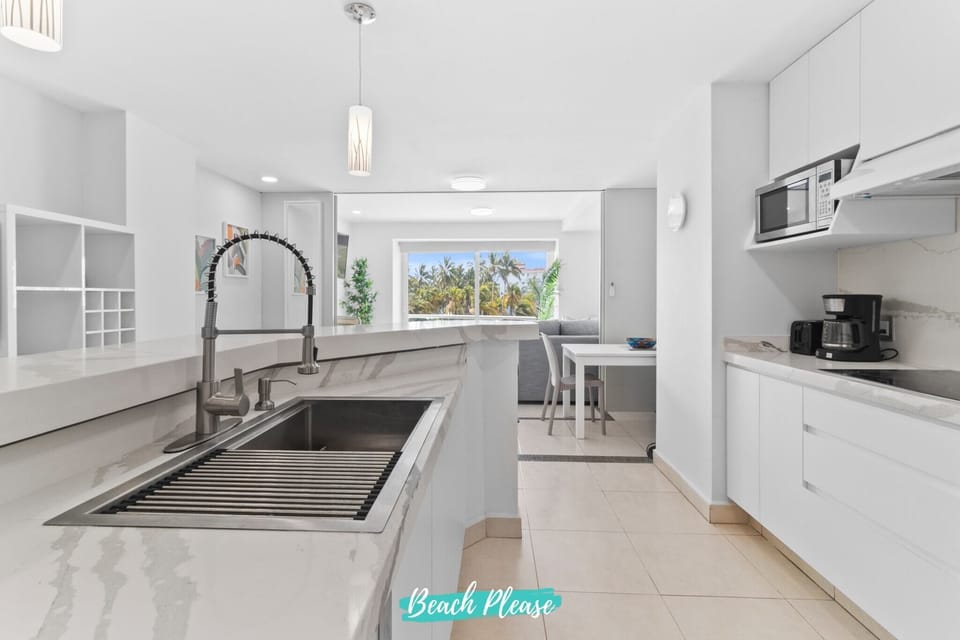 Fully equipped and remodeled kitchen