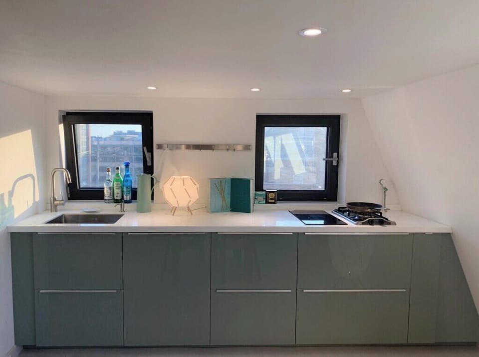 Elite Penthouse | Private kitchen | Microwave