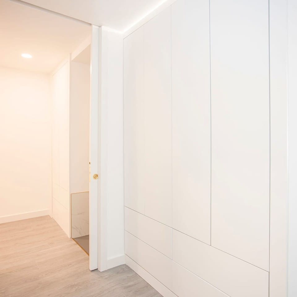 House | 3 bedrooms, desk, iron/ironing board, Internet