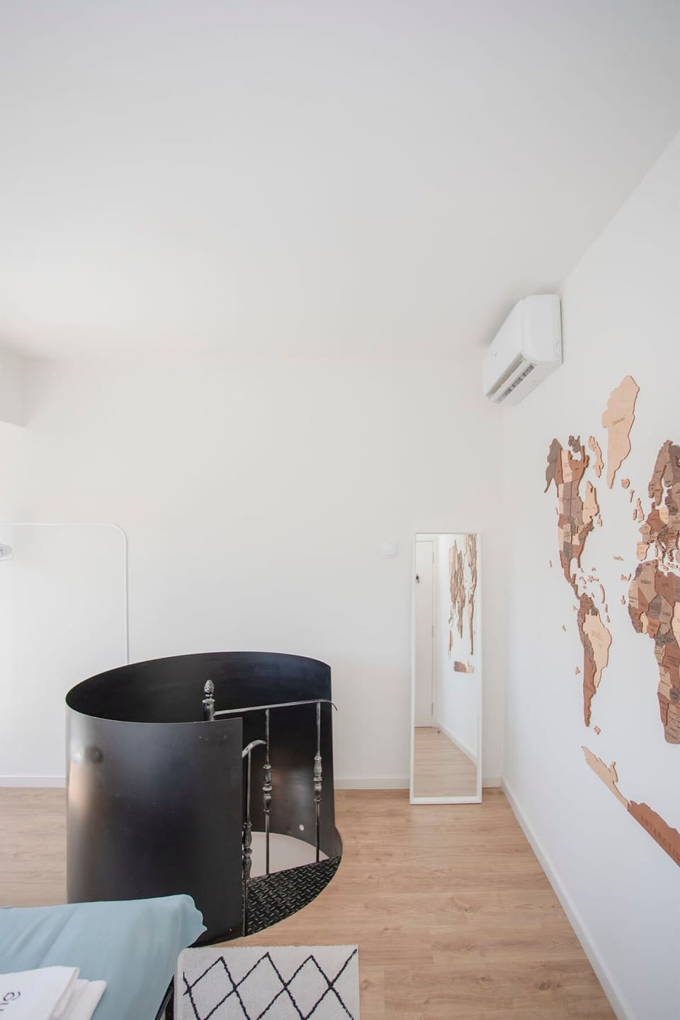 House | 2 bedrooms, desk, iron/ironing board, Internet