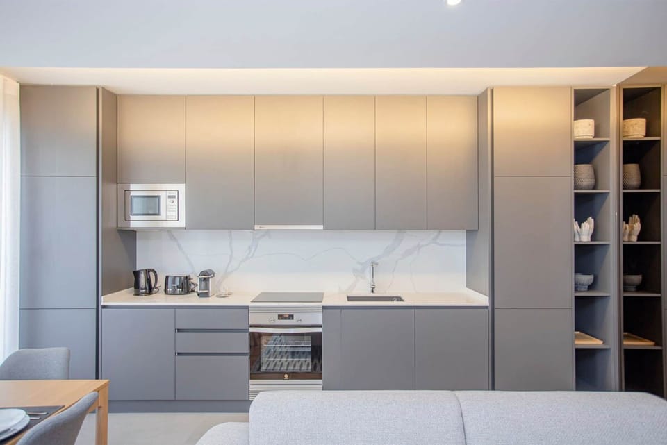 House | 4 bedrooms, desk, iron/ironing board, Internet