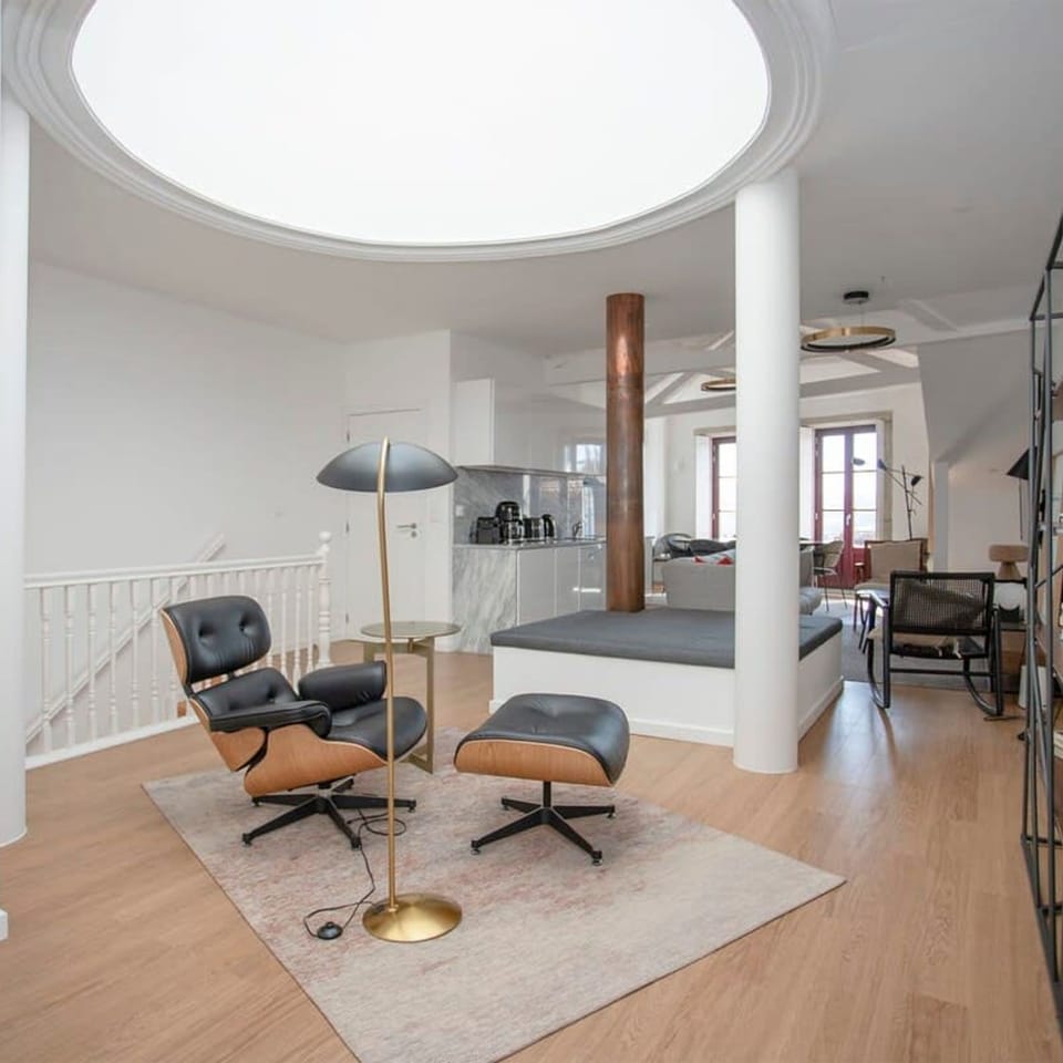 House | 4 bedrooms, iron/ironing board, Internet