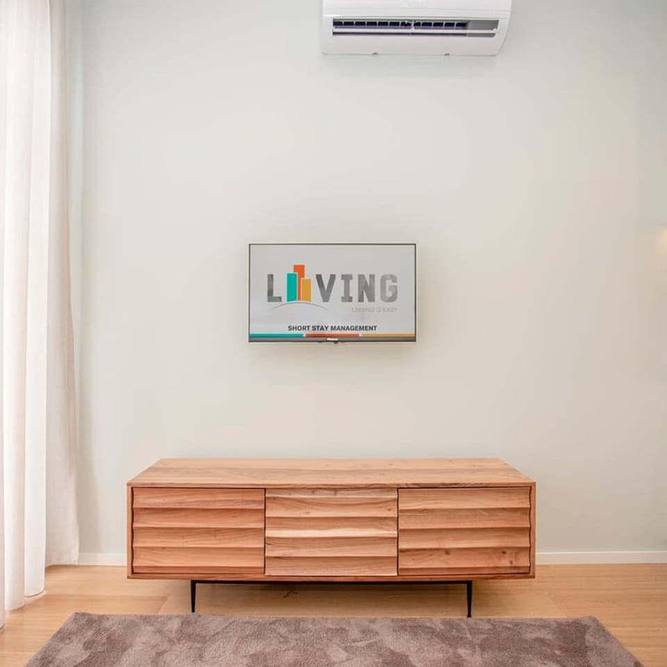 House | 1 bedroom, desk, Internet