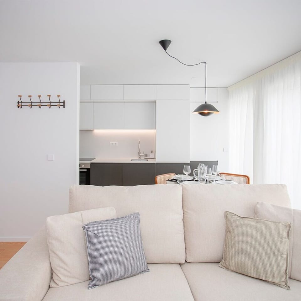 House | 2 bedrooms, desk, iron/ironing board, Internet