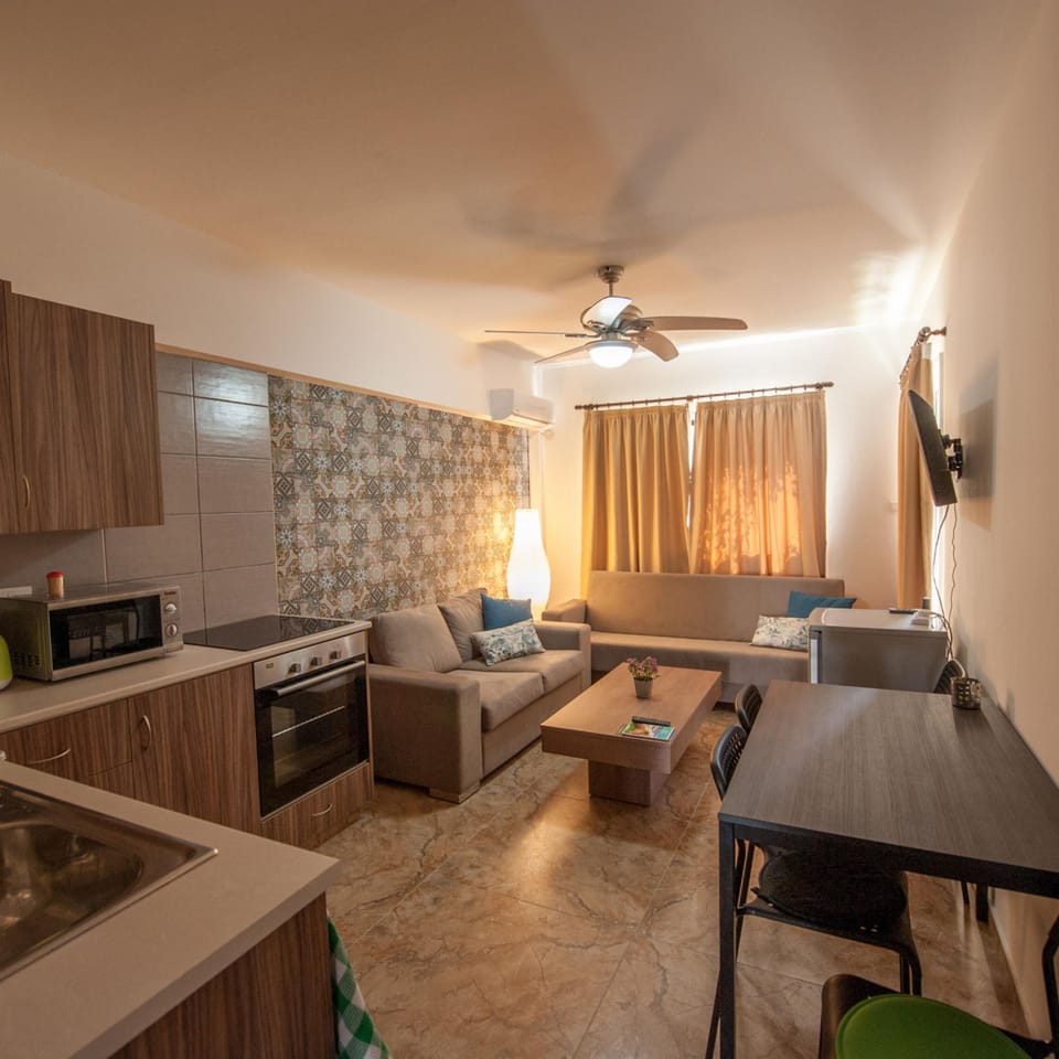 House, Smoking | 2 bedrooms
