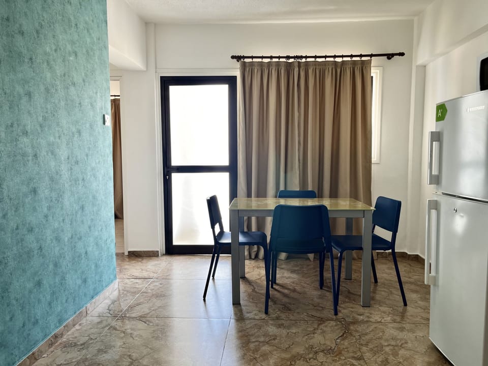 House, Smoking | 2 bedrooms