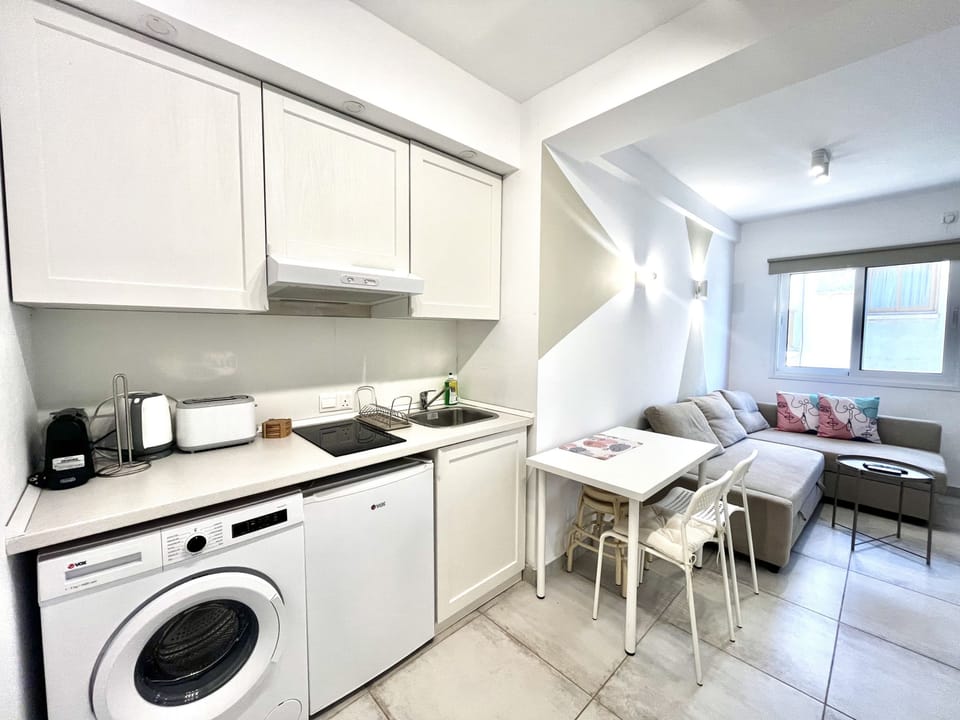 House | 1 bedroom, soundproofing