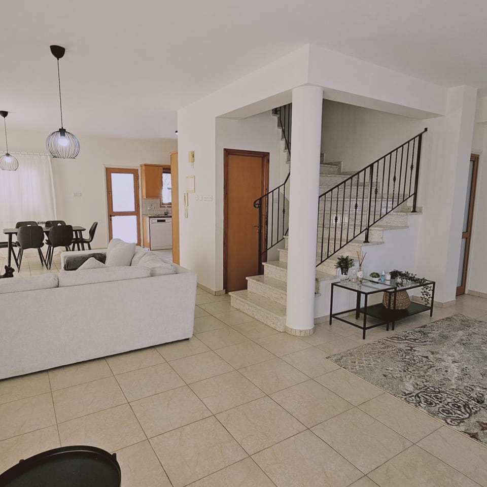 House | 2 bedrooms, soundproofing