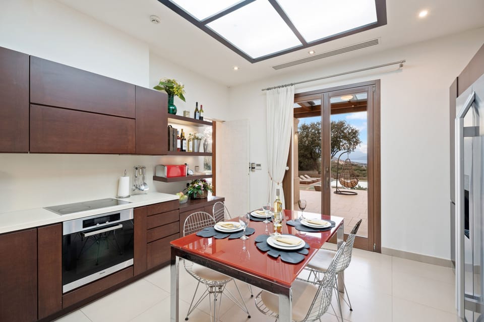 House | 7 bedrooms, soundproofing