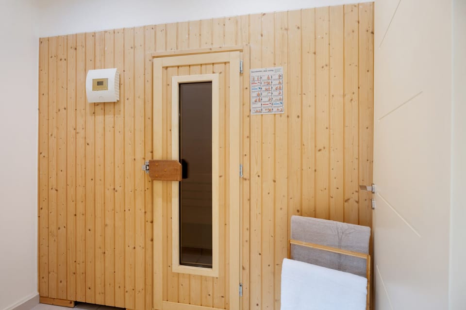 House | 7 bedrooms, soundproofing