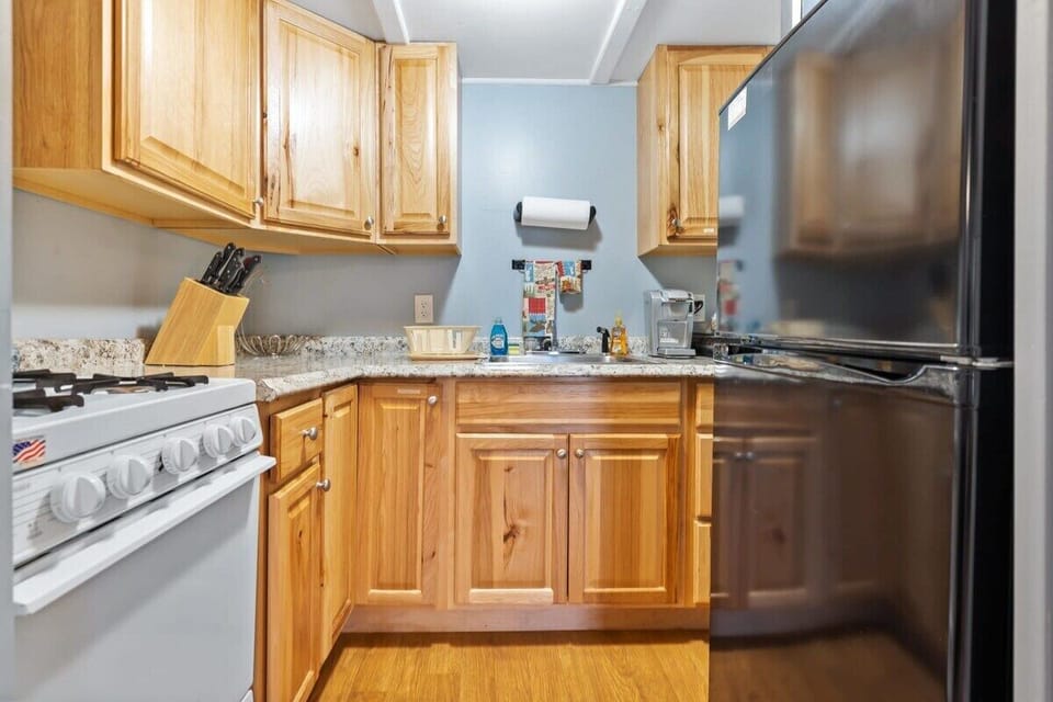 Fully stocked kitchen