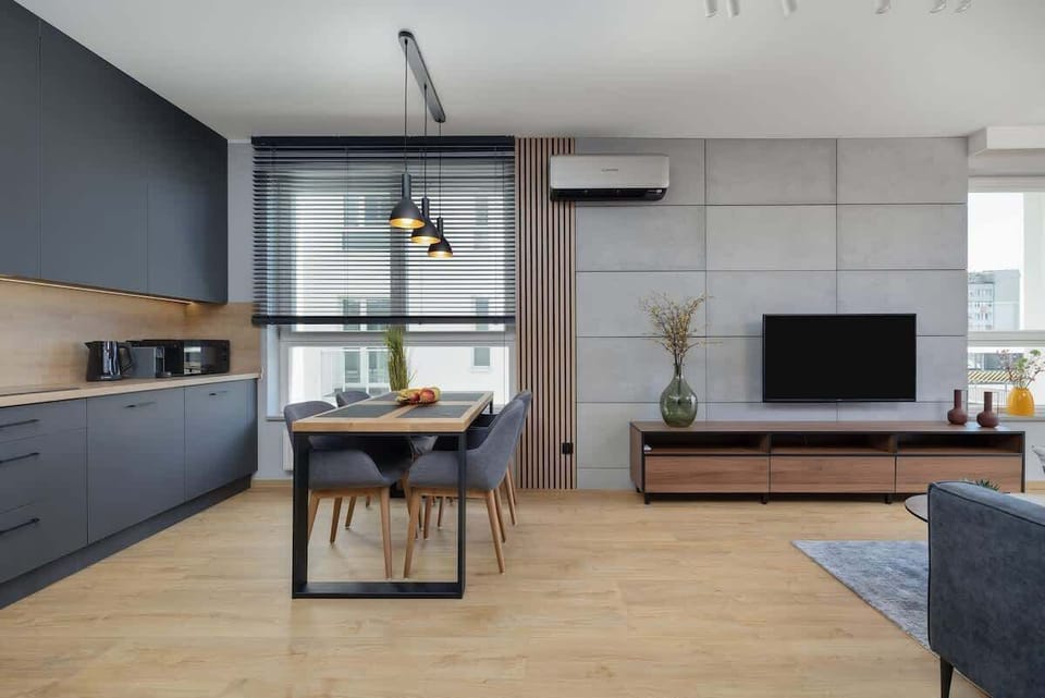 Modern, fully equipped kitchenette. 