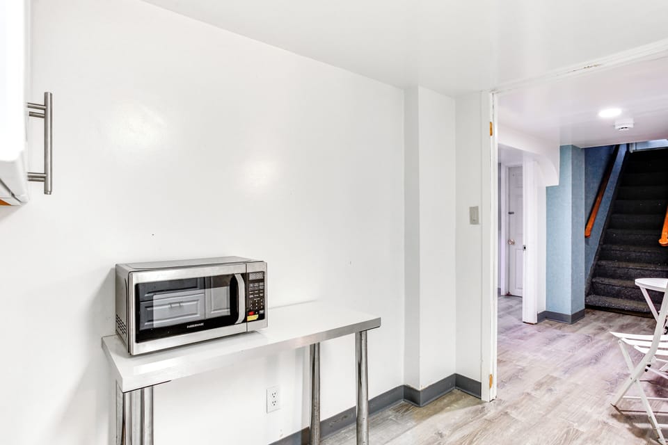 Apartment (1 Bedroom) | Interior