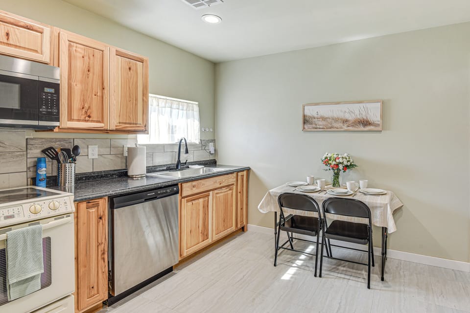 House (2 Bedrooms) | Interior