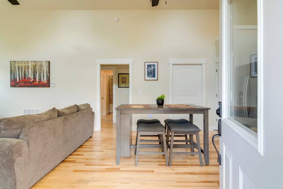 House (2 Bedrooms) | Interior