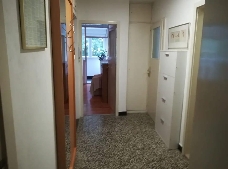 Apartment (Friendly Well Located Family Apartmen) | Lobby