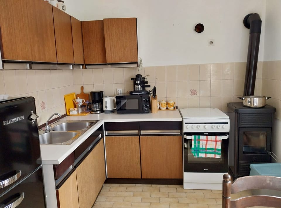 House (Holiday Home Marina - Two Bedroom Hol) | Private kitchen | Fridge