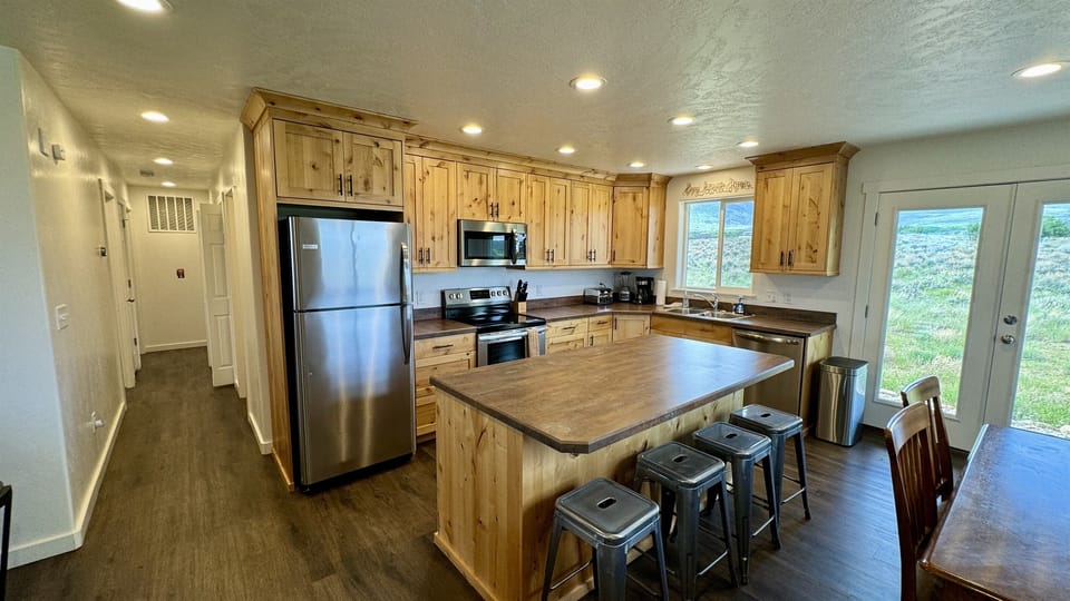Fully Stocked Kitchen