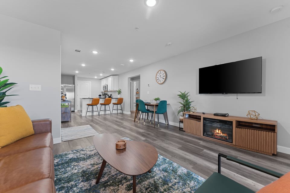 Cozy and modern living room featuring a perfect for relaxation. 