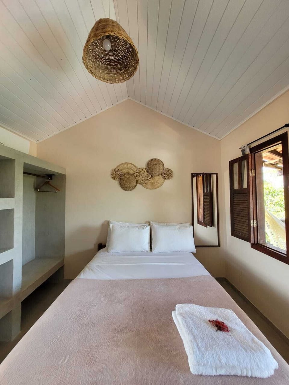 Superior Double Room, Pool View | Free WiFi, bed sheets