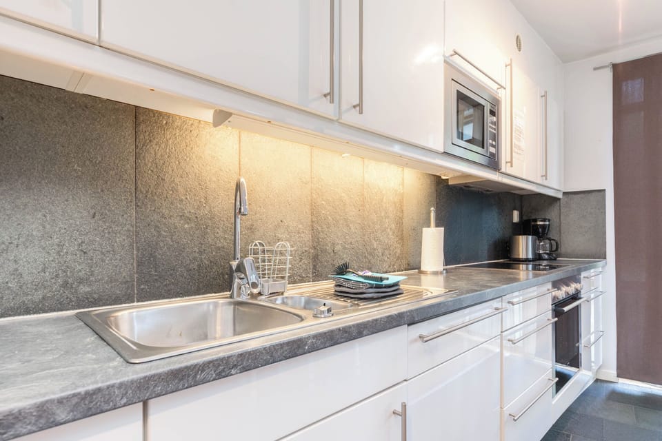 Family Apartment, Mountain View | Private kitchen | Electric kettle, toaster, highchair