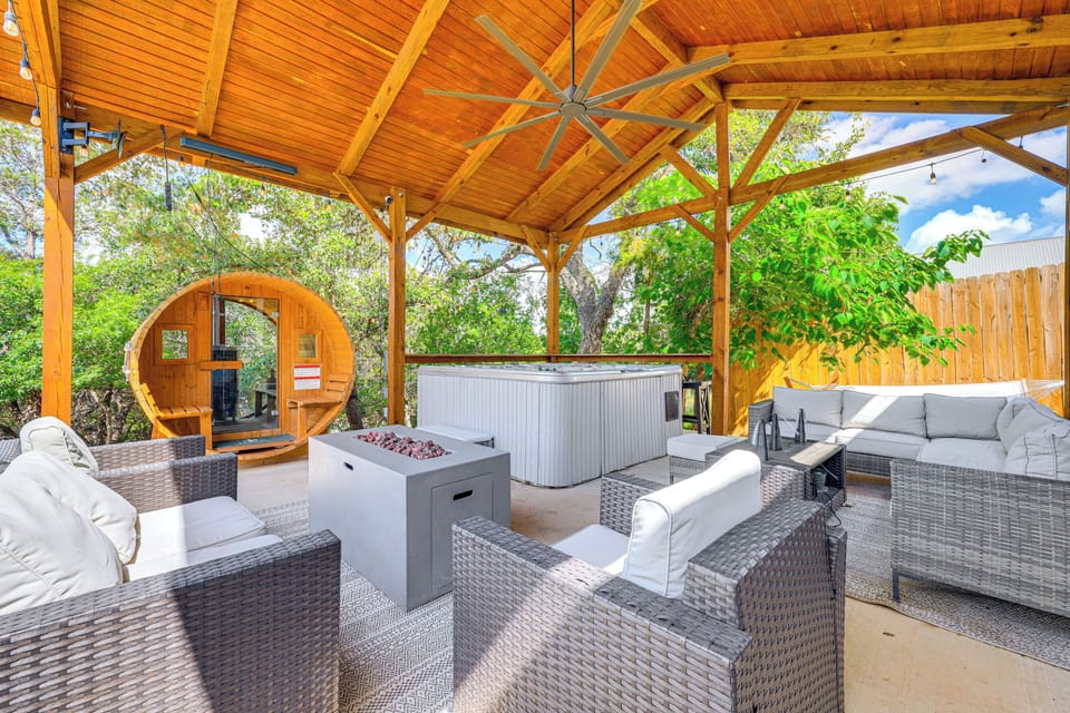 Furnished Pavilion