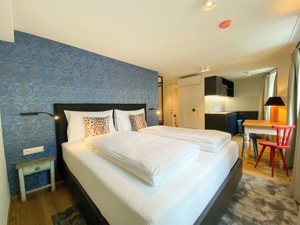 In-room safe, laptop workspace, soundproofing, free WiFi