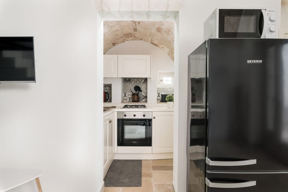 Apartment | Private kitchen | Dining tables