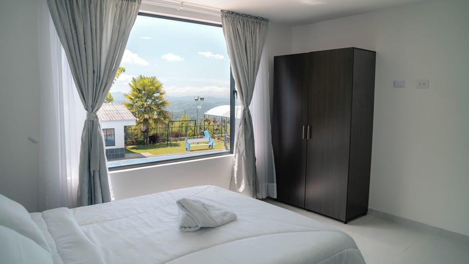 Classic Room, Pool View