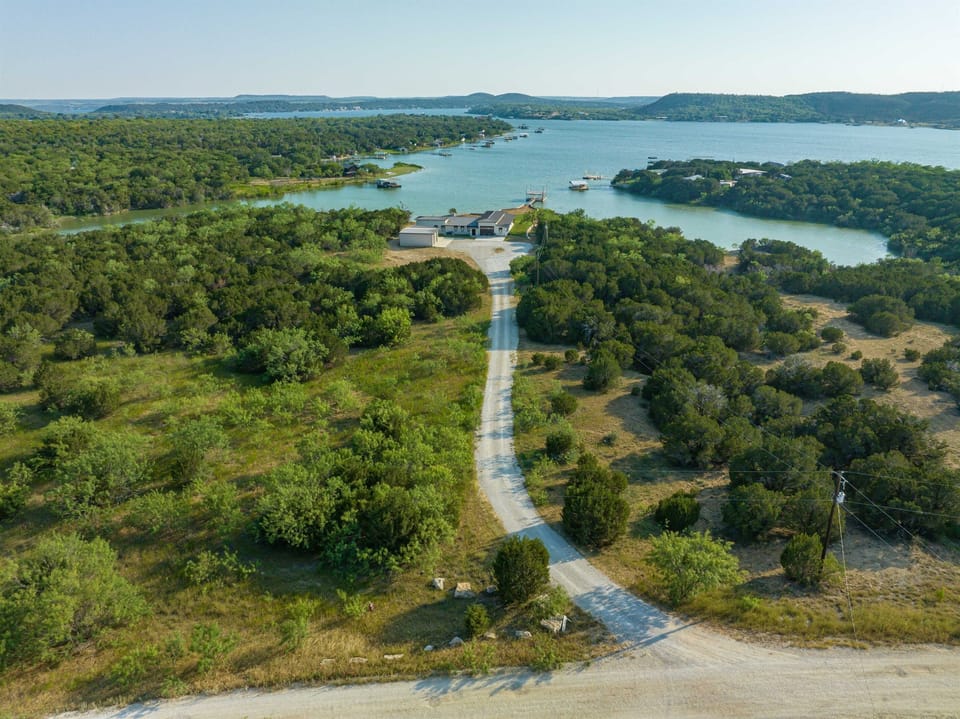 drive up to the house