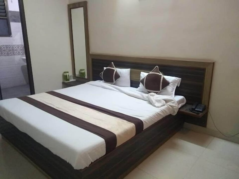 Deluxe Room | 1 bedroom, free WiFi
