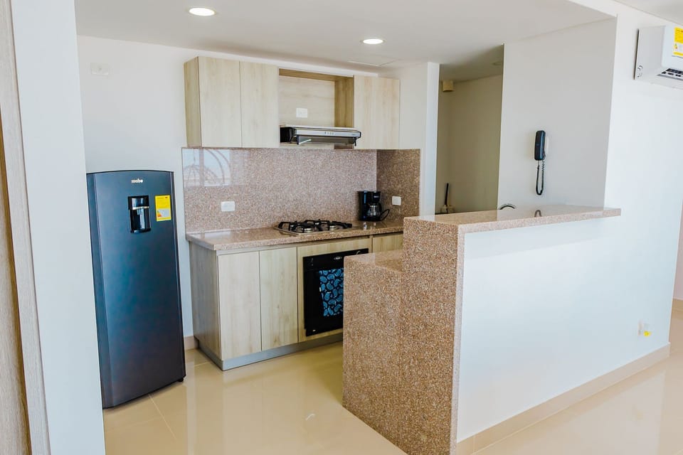 Basic Apartment | Private kitchen | Cookware/dishes/utensils