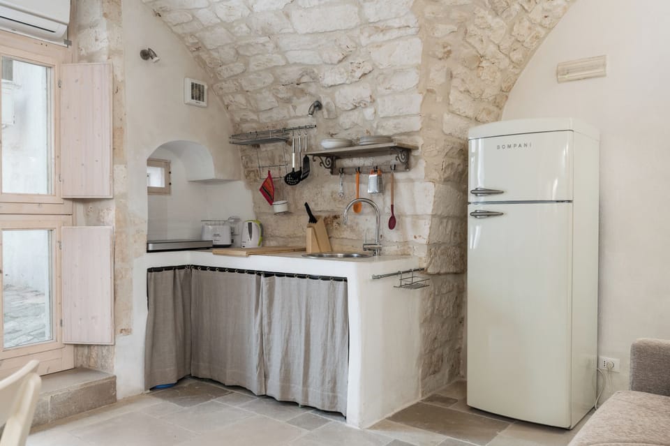 Apartment | Private kitchen | Coffee/tea maker, electric kettle