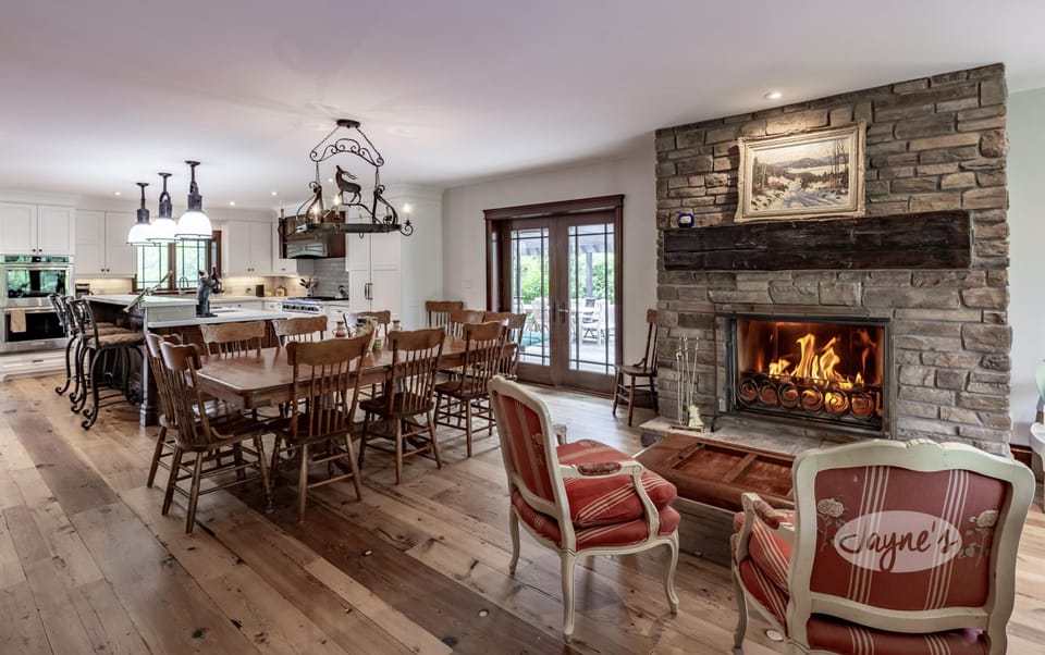 Fireplace &amp; Dining