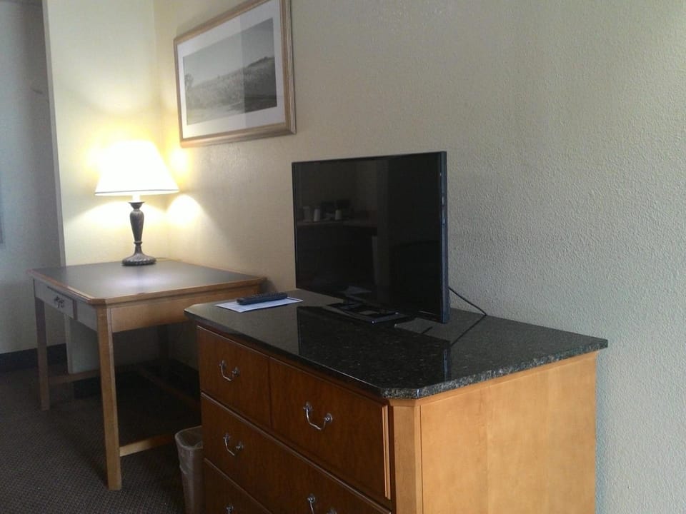 Desk, laptop workspace, soundproofing, iron/ironing board