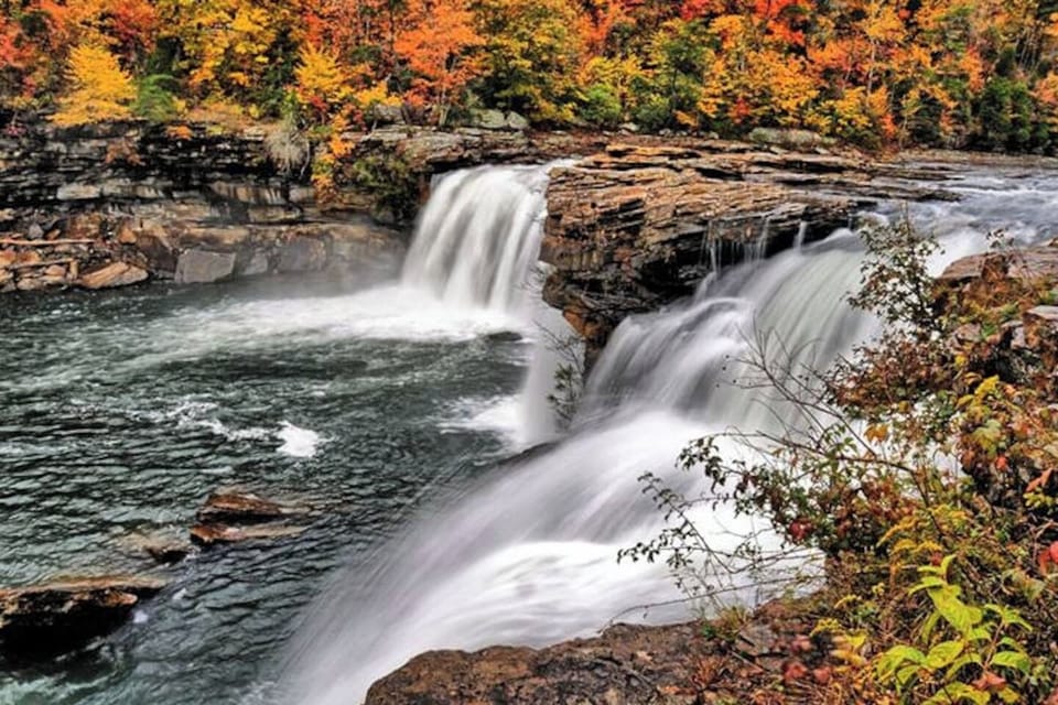 Little River Canyon National Preserve – 25 minutes drive. Locals love spending the day here exploring scenic overlooks, swimming holes, and hiking trails. The views are incredible, especially in the late afternoon light.