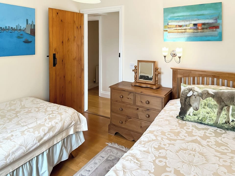 Twin bedroom | Groom&rsquo;s Cottage, Chatton, near Alnwick