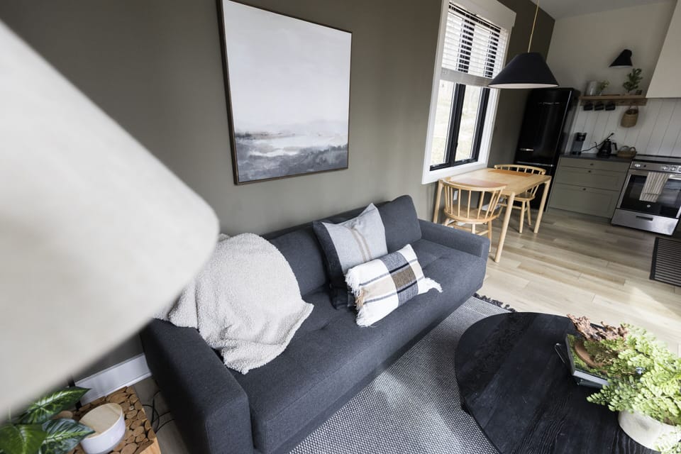 Living Room / Lounge